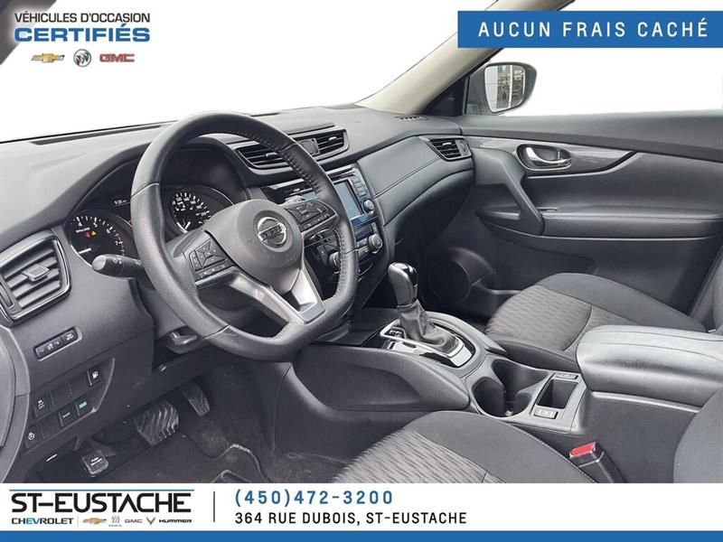 2020
Nissan
Rogue